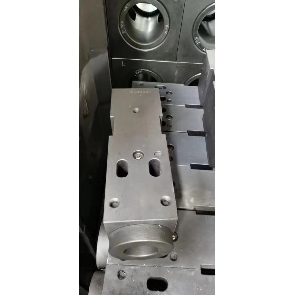 Зубила переднего подшипникового щита 155mm молотка выключателя экскаватора SB121