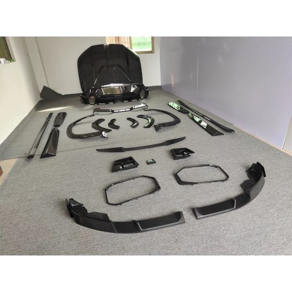 N Style Lamborghini Body Kit Carbon Body Kit Front Lip Side Skirts Spoiler Rear Diffuser