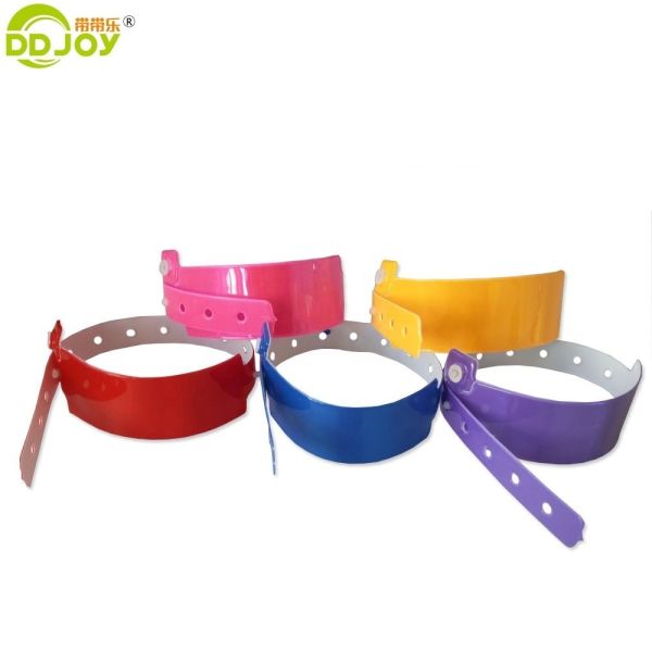 Other Style Concert Ticket Vinyl PVC Wristband Plastic Bracelet for Hotel Customer's Logo