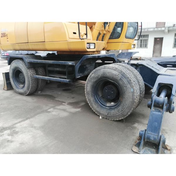 Le Coréen a utilisé l'excavatrice de roue, Hyundai R200W a employé la durée de longue durée de 20 excavatrices de tonne