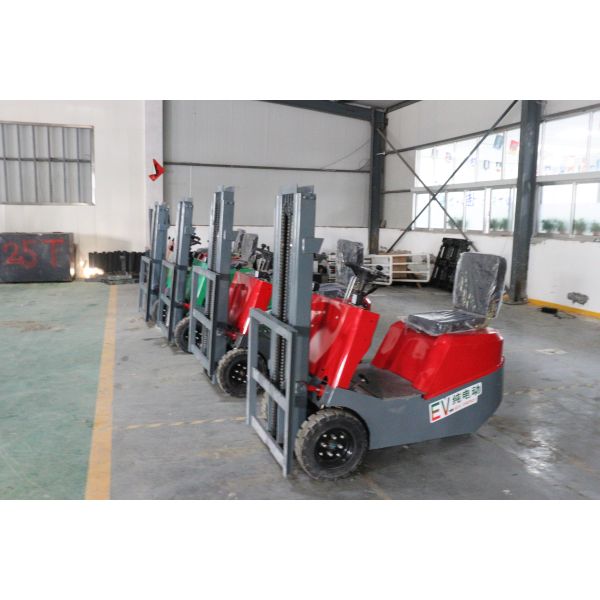 1 Ton Three Wheel Electric Forklift 3-6 Meters , Rated Voltage 60V No-Load Speed 13 Km/H