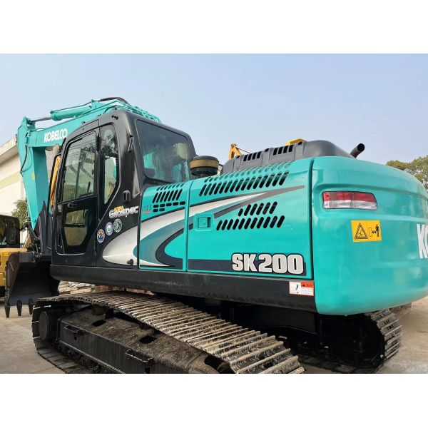 Crawler Tracked Construction Equipment Kobelco SK200-8 Excavator with 0-2000 Working Hours