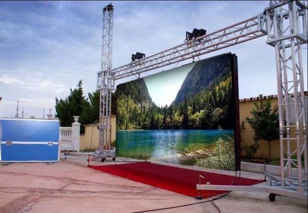 300-750 Watt Led Outdoor Advertising Screens P8 1R1G1B 960x960mm Screen Dimension