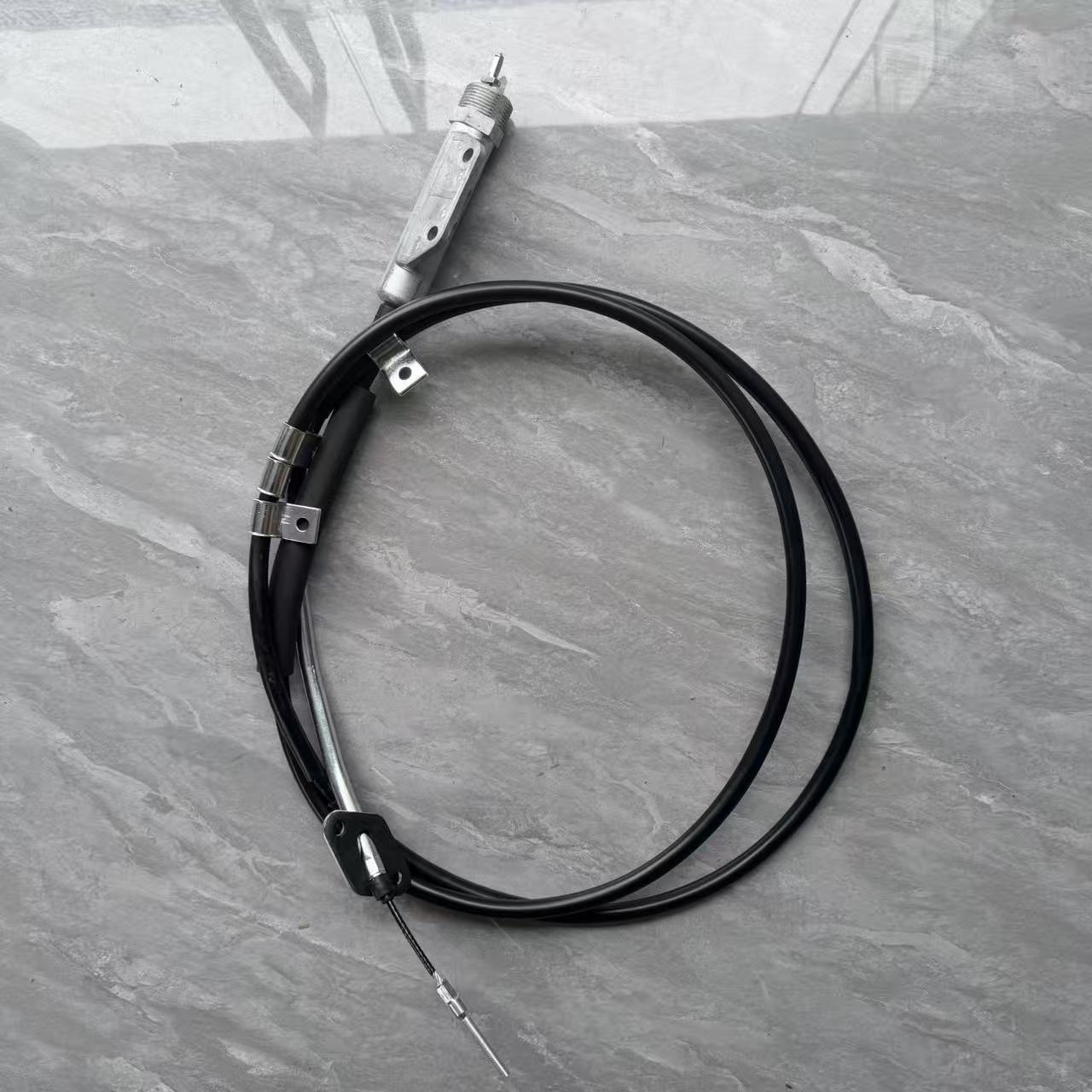 MK515732 Metal Rubber Front Handbrake Cable For Mitsubishi Fuso Canter 3050
