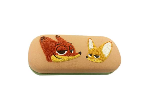 Iron Hard Glasses Case With Embroidery Cartoon Pattern Customized Color
