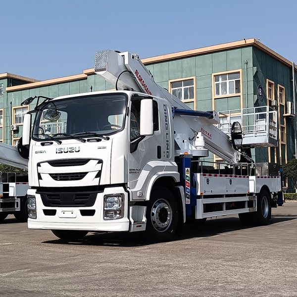 Factory Price New Diesel Desert-Optimized Isuzu AWP | Dust-Proof 45m Lift for Middle Eastern Solar Farms