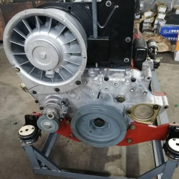 オリジナル F4L912 デュッツディーゼルエンジン 完全空気冷却 鉱山建設用