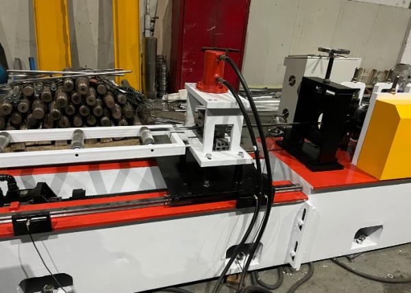 Stainless Steel 10*10mm Rack Roll Forming Machine With Servo Following Cutting