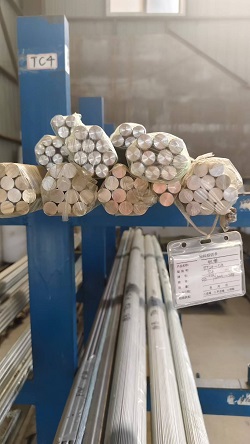 Tige en titane pur idéale pour les dispositifs médicaux, les composants aérospatiaux et les pièces industrielles résistantes à la corrosion.