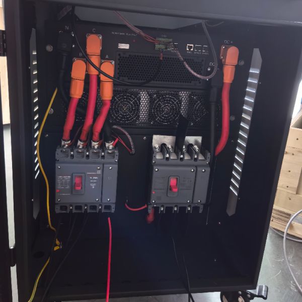 400V Rated Grid Voltage Power Inverter with 173A/190A/216A Maximum DC Current and 400V Rated Input Voltage