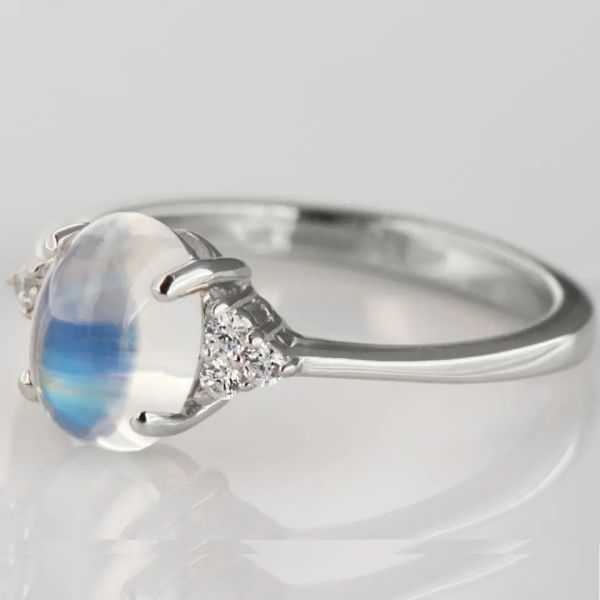 Bague de fiançailles coupée ovale de Moonstone de cru de 925 Sterling Silver Rainbow Moonstone Jewelry pour des femmes