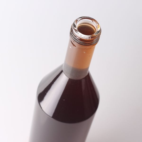 Материал корпуса Стекло ручной работы Прозрачная бутылка Прозрачная стеклянная бутылка для алкоголя