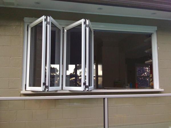 Four Sashs Aluminum Folding Windows Vertical Reflective Glazed Anodizing