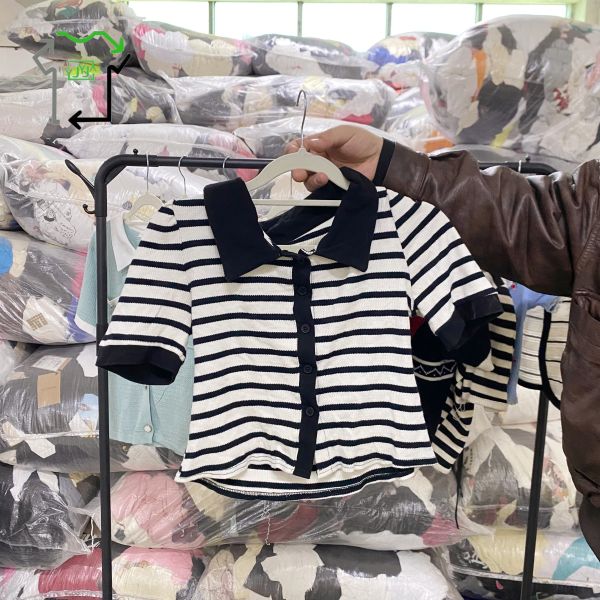 Wholesale Women's Knitted Short-sleeved Cardigan Used Clothes Polyester/Cotton High Quality Clean 95-100% Strictly-Sorted Bales Second Hand Clothes