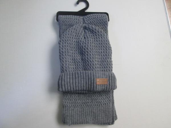 MENS acrylic hat&scarf--Jacquard winter set--soft plush lining--Winter or outdoor use