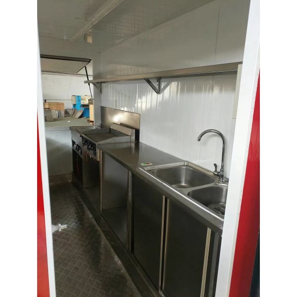 Voiture de vente de nourriture mobile colorée Voiture de traction alimentaire avec équipement de cuisine