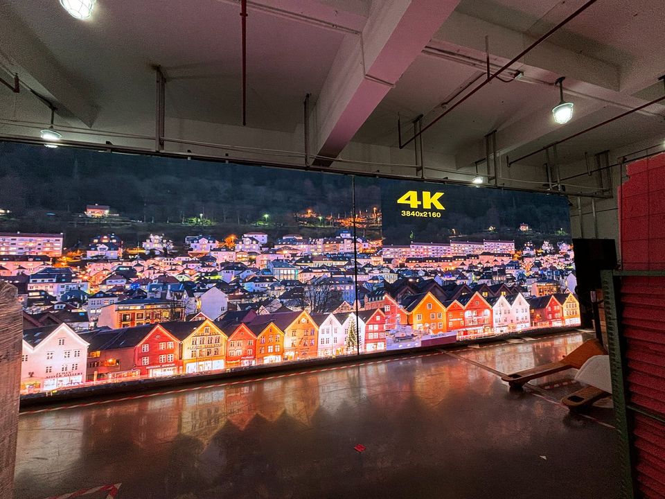Легкое обслуживание 4K 8K LED дисплей OEM ODM IP65 Антикоррозионный P2 P2.5 P3 500*500 мм LED дисплей LED видеостень