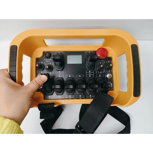 8 Joystick Traction Locomotive Remote Controllers