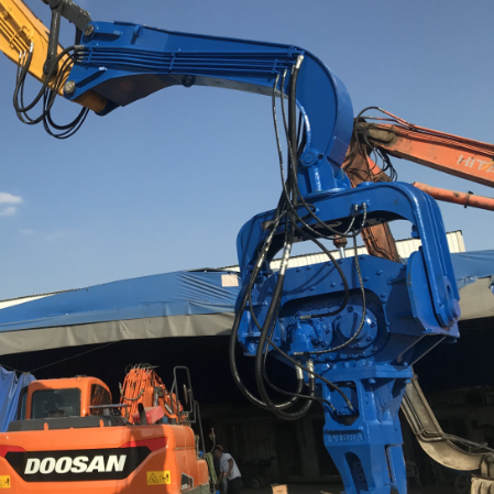 High-Efficiency 3 Ton Vibrating Pile Driver For 15 Meter Large Sheet Piling