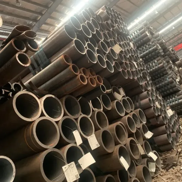 Stainless/Black/Galvanized/Round Square Grooved Seamless/Welded Carbon Steel Pipe