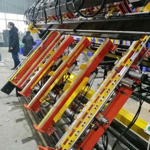 Автоматический паллет пригвождая машину для европейского паллета деревянного блока