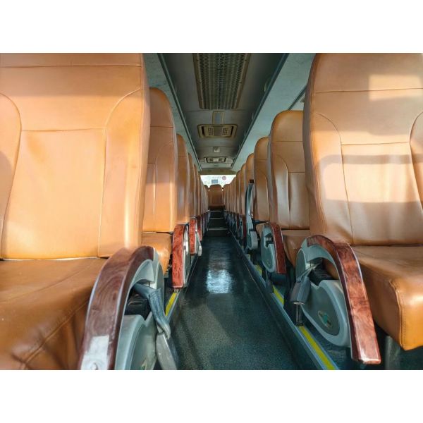 Dragon City Bus de oro 55 asientos utilizó la dirección de la mano izquierda del autobús del transporte de Bus XML6127 del coche