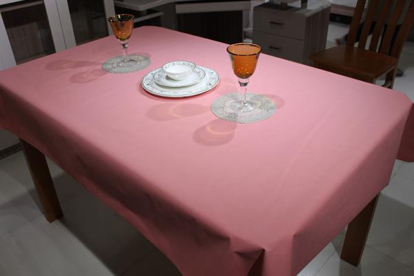 47gsm Decoration Disposable Waterproof Table Cover For Party And Restaurant Banquet