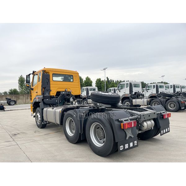SINOTRUK HOHAN 6X4 Tractor Trailer