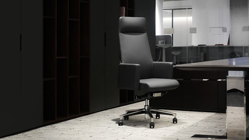 FIT Series Bauhaus Style Executive Leather Office Chair With Aluminum Five Star Base