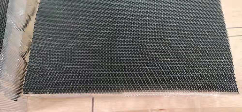 Размер клетки Microporous ячеистого ядра Alu высокопрочный ультра небольшой