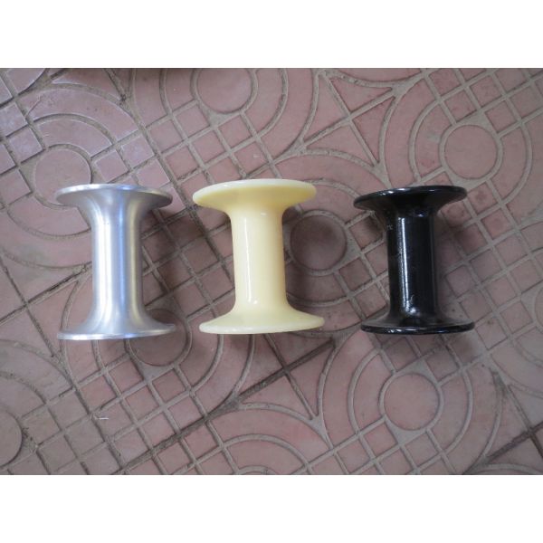 Straight Aluminum Cable Roller Zinc Plated With Max Diameter 150mm Cable