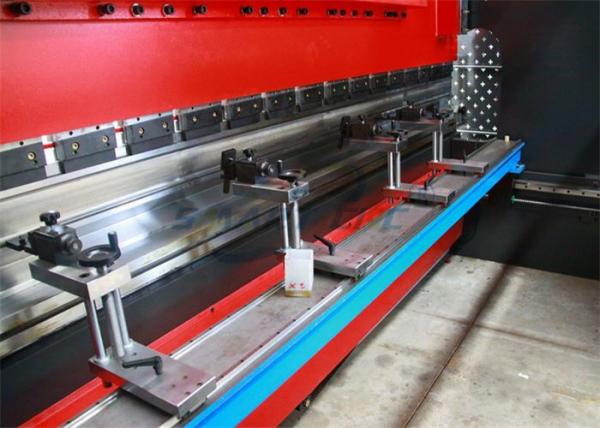 Siemens Motor CNC Metal Brake 160T Overall Welded Processed Structure