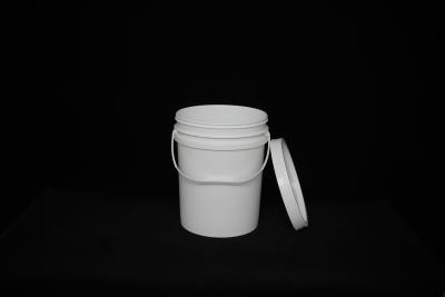 20L Plastic Food Bucket with Lid for Multipurpose Storage