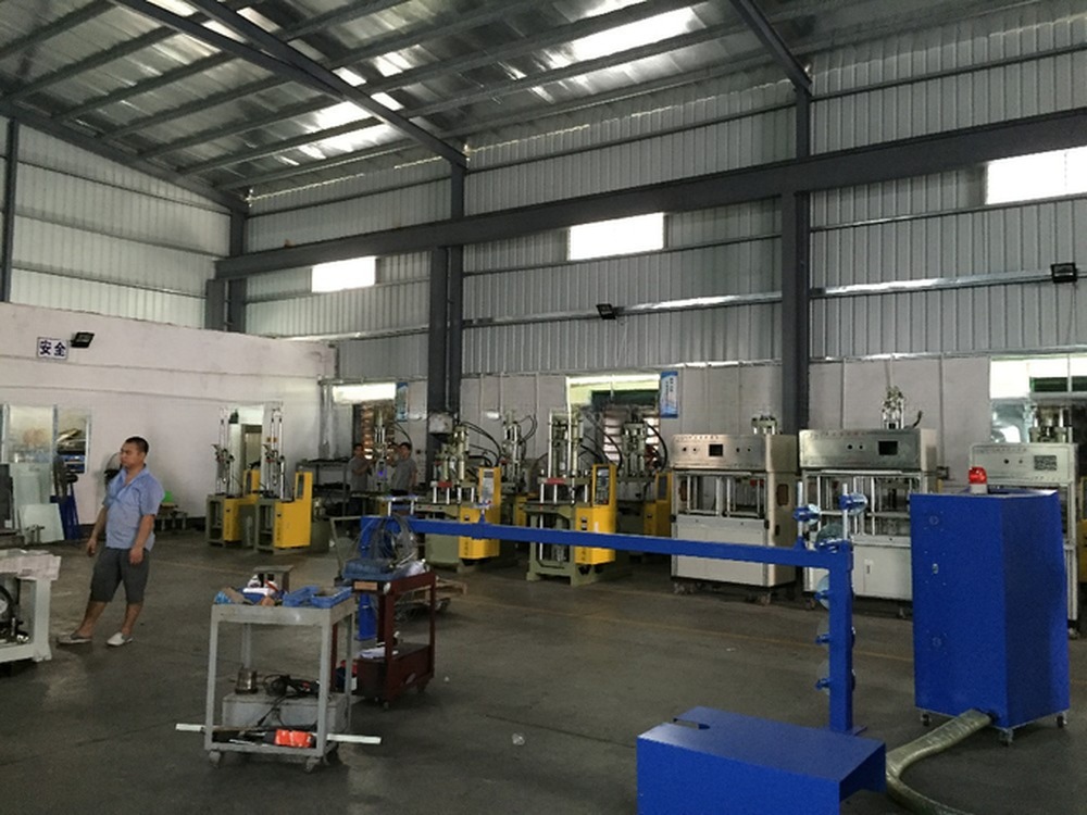 20 тонн ABS гидравлическая вертикальная инжекционная литейная машина 260 мм расстояние между шнурами