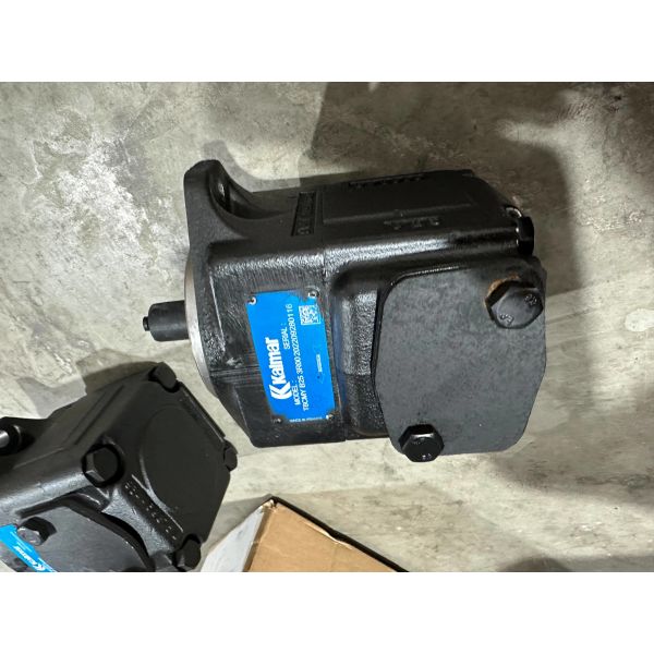 425817.8274 Hydraulic pumps Kalmar Reach Stacker Parts