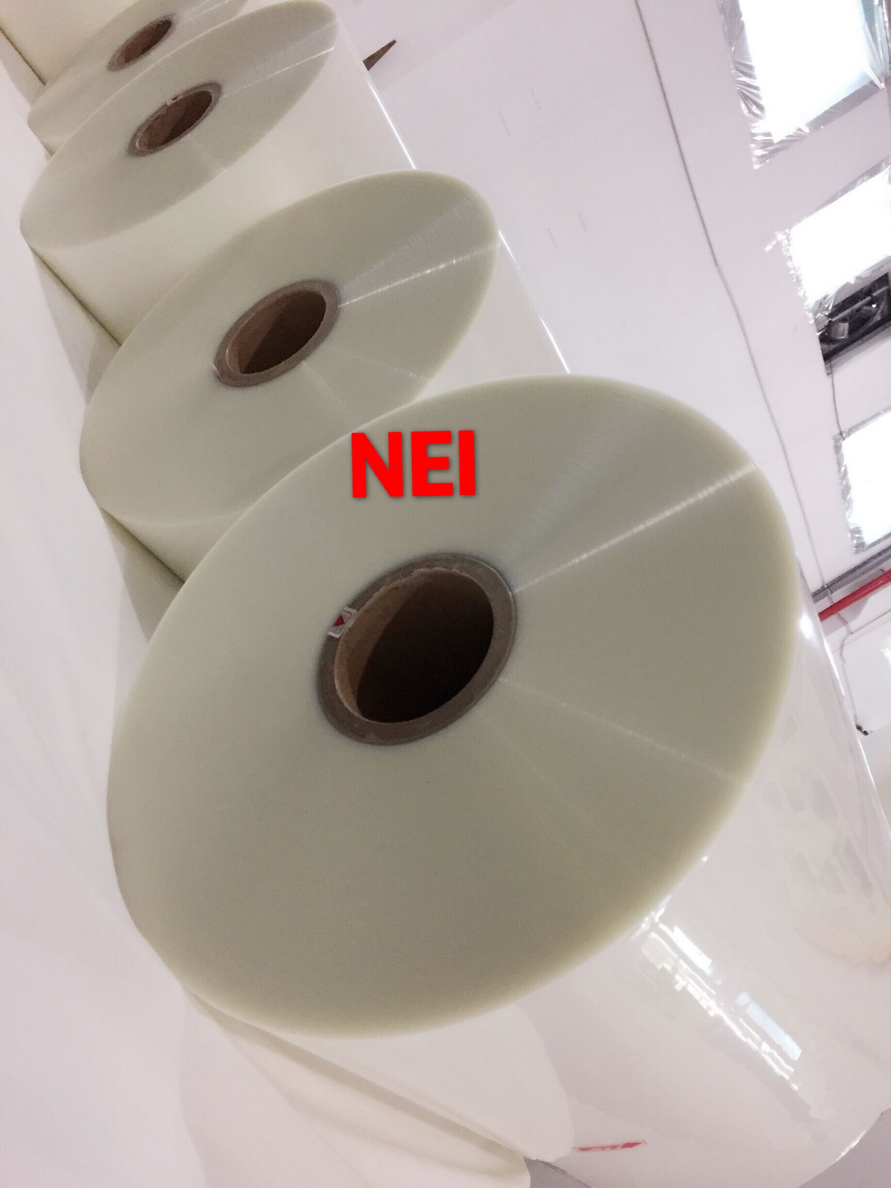 Прозрачный фильм слоения БОПП термальный с лоском и Матт клея 15мик- 43мик