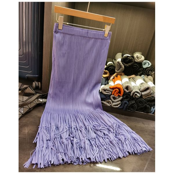 Women's High-End Casual Two-Piece Short-Sleeved Tops and Pleated Tassel Skirts Solid Pattern New Summer Fashion Suit