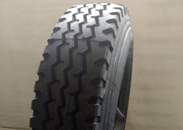 Stable Performance Aggressive Truck Tires , Off Road Tyres 10.00R20 In Mixed Road