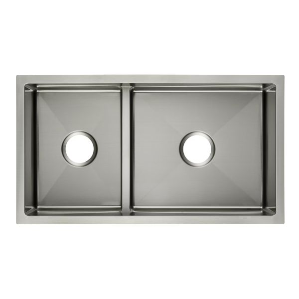 30 Inch Undermount Kitchen Sink in Brushed Stainless Steel for Industrial Kitchen