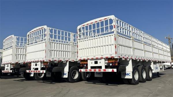 2024 Nouveau design de clôture semi-remorque camions remorques capacité de 80000kg