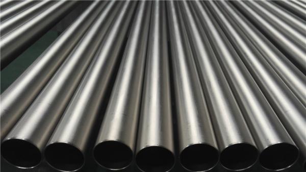 Tubo sem emenda excelente Gr2 Weldable Gr9 do titânio para o permutador de calor industrial