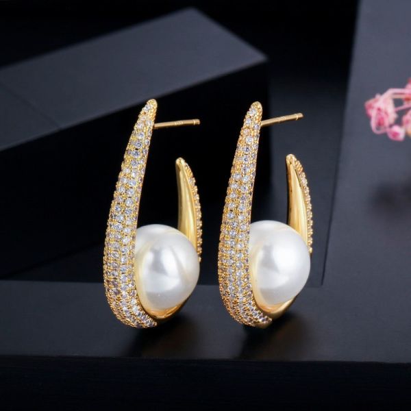 Luxury Pearl Earrings Micro-inlay CZ Earring Pendant Fashion Women Pearl Earring Jewelry Wedding Bridal Earrings