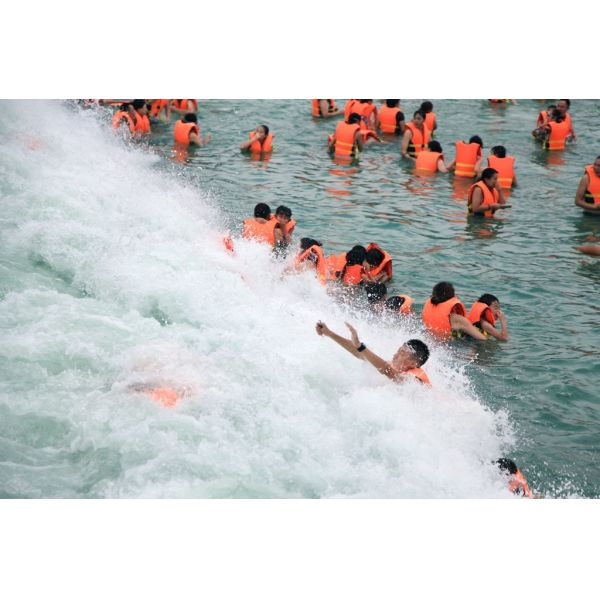 Сила самой большой на открытом воздухе конструкции волнового бассейна аквапарк сильная для на открытом воздухе парка Аква