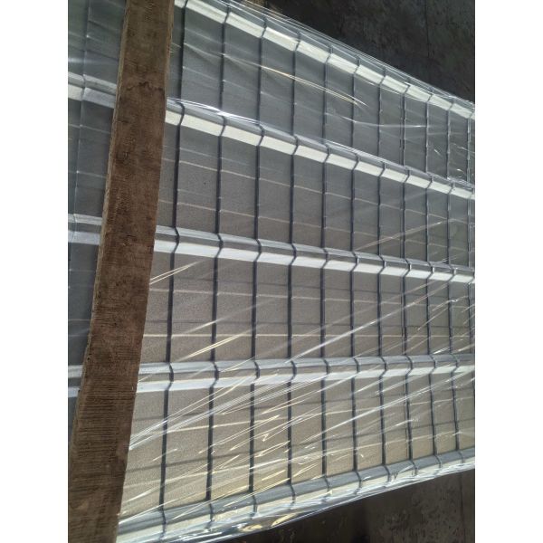 Corrugated Metal Decking with 500 Kg/m² Load Capacity, Galvanized Zinc Coating, and Customizable Colors for Roof and Floor Applications