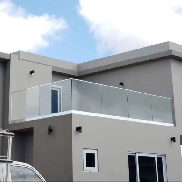 Building  Glass Balcony Railing Tempered Glass Railing System