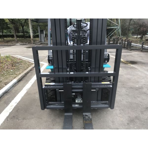 solid tyre triplex mast lpg gasoline Forklift , Material Handling Truck