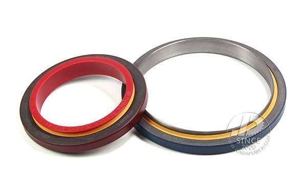 3116 C6.4 C7 C9 Crankshaft Oil Seal  Engine Parts