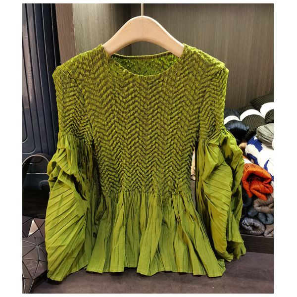 Nice Fashion Simple Pleated Suit Women's New Autumn Simple Design Pleated Top Wide Leg Pants Two-piece Set