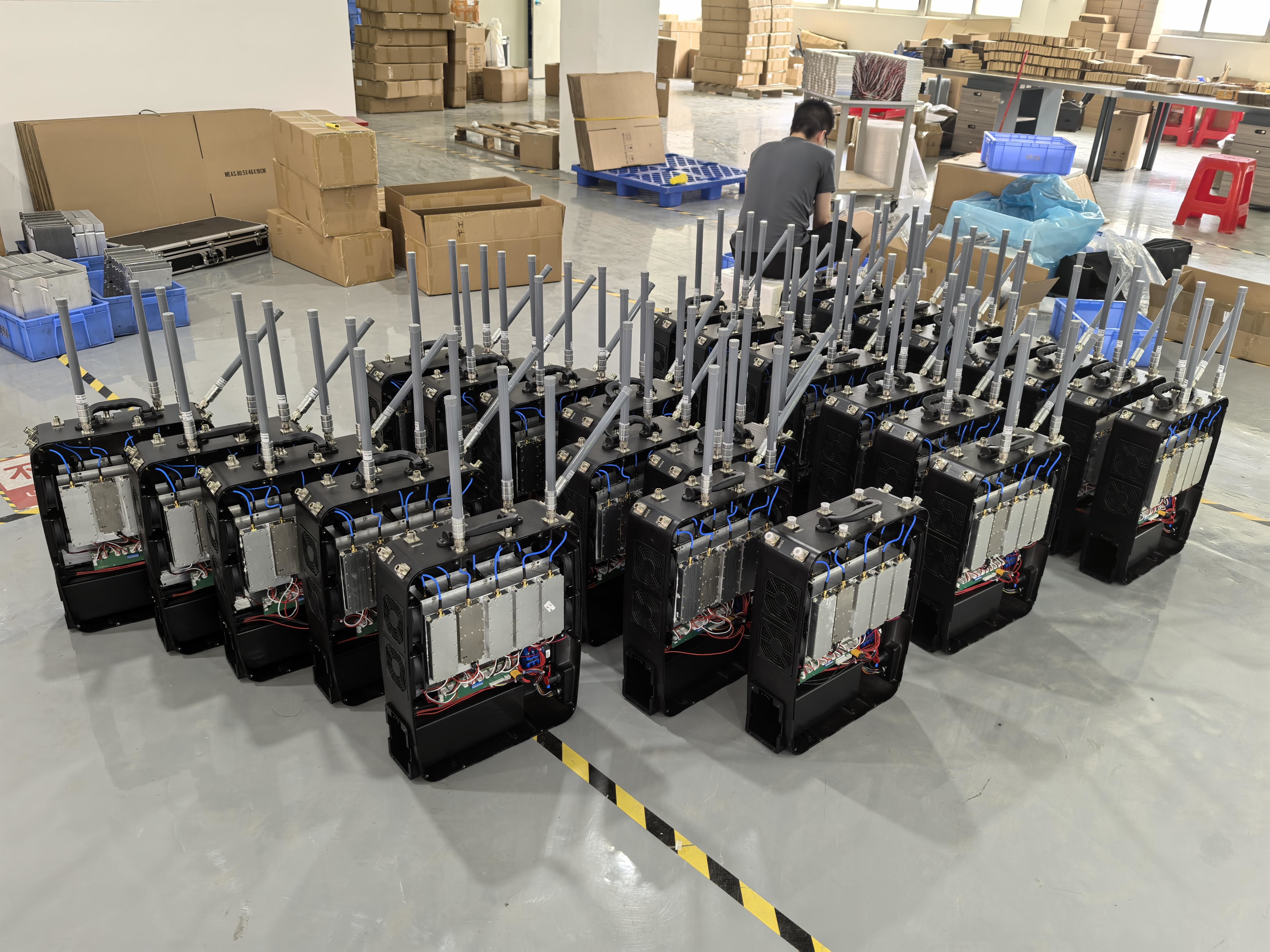 12 полосы 400 Вт всенаправленное портативное движение manpack анти дрон FPV UAV сигнальное помешивающее оборудование