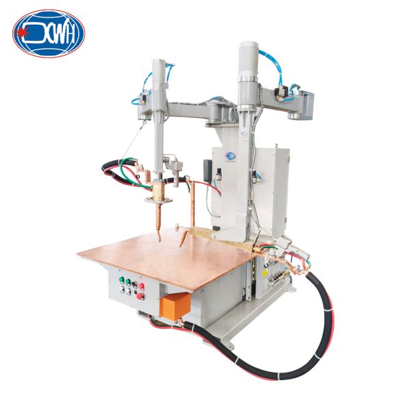 Articulated Arm Resistance Welder Single Sided Spot Welding Machine With Two Welded Vertical Horizontal Guns